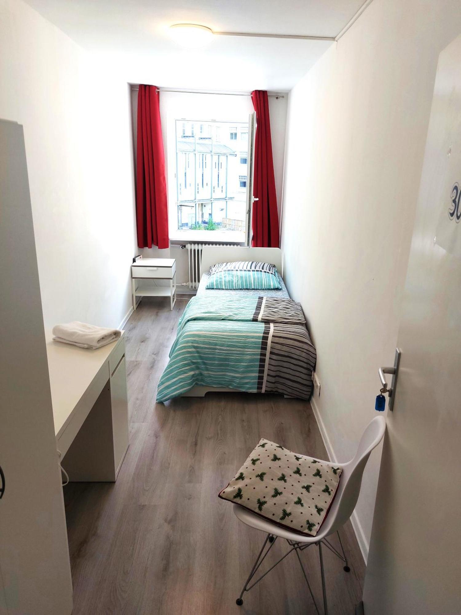 Hotel Schoenes Helles Zimmer Direkt In Frankfurt City Nr 301 Fráncfort del Meno Exterior foto